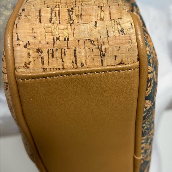 CORK Crossbody Bag from Portugal, camel colors with blue pattern - Picture 4 of 12